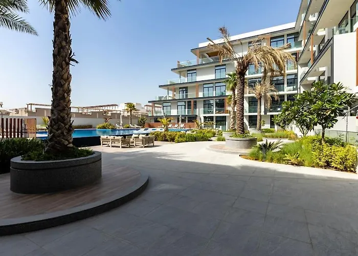 Waves - Comfortable Jvc Apt With Balcony And Maids Room