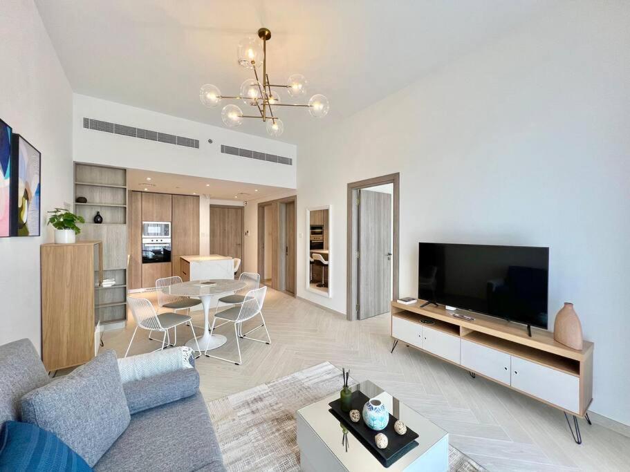 Appartement Waves - Comfortable Jvc With Balcony And Maids *
